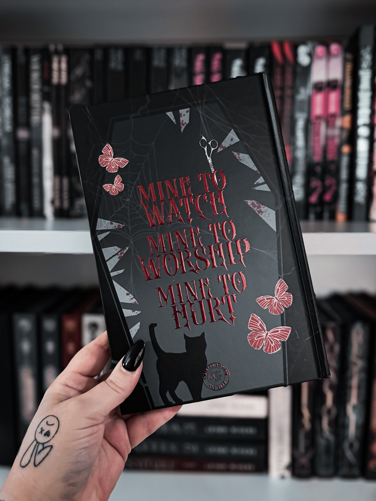Overstock: Alexia Onyx - The Haunted Hearts Series